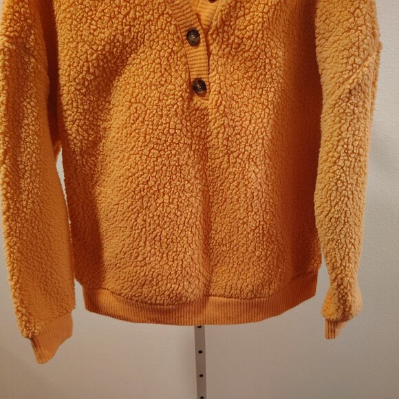 a.n.a. Women's Faux Fur Long Sleeve Polyester Sweater Size Medium - Picture 4 of 11